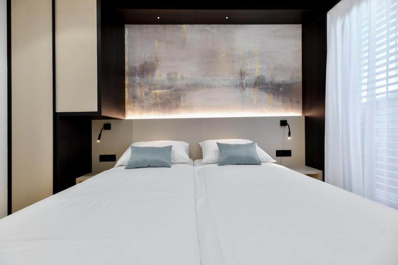 Crowonder Apartments & Rooms Oaza With Heated Swimming Pool And Sauna Turanj Extérieur photo