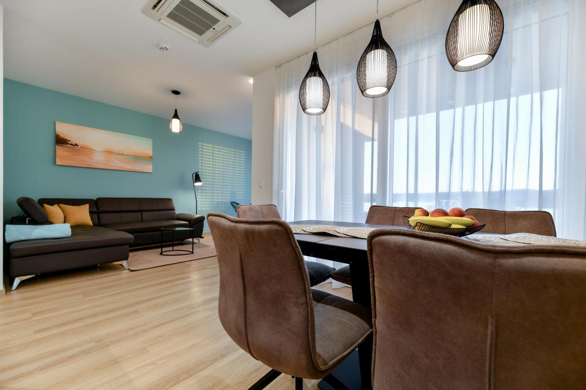 Crowonder Apartments & Rooms Oaza With Heated Swimming Pool And Sauna Turanj Extérieur photo